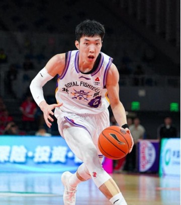 三分绝杀，是张庆鹏布置的战术成功了？赛后，廖三宁是这样说的