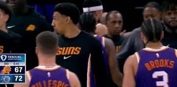 世界杯手机观看-杰伦-格林抢断单臂劈扣，太阳下半场开局轰出11-2打停魔术